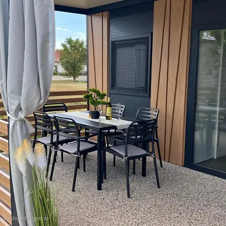 别墅 Mia 3, Camp Limoni