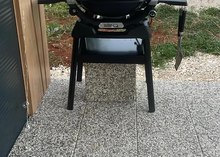 Mia 3, Camp Limoni Vila Sukošan