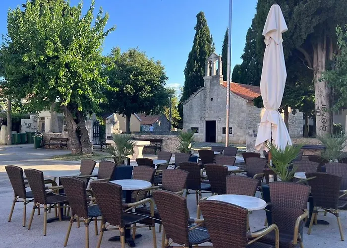 Mia 3, Camp Limoni Sukošan