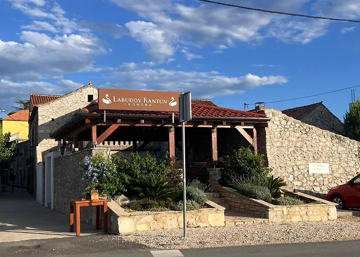 Willa Mia 3, Camp Limoni Sukošan