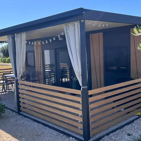 Villa Mia 3, Camp Limoni *