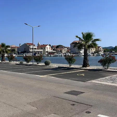 Mia 3, Camp Limoni *