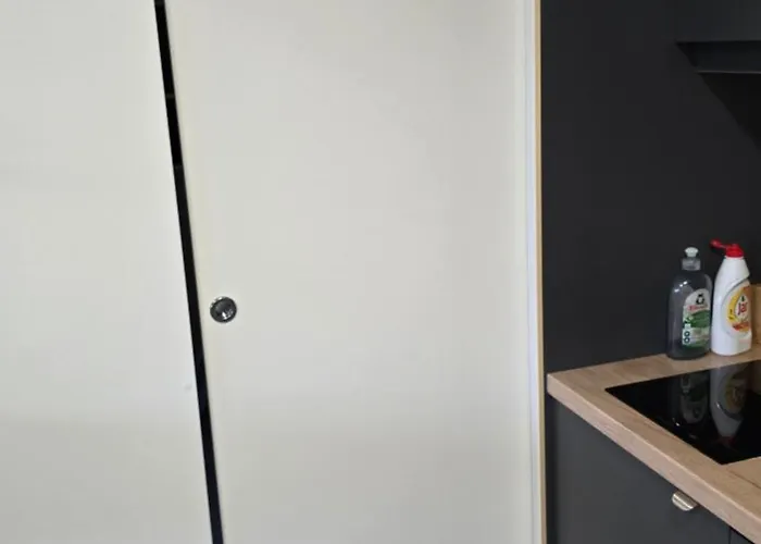 Mia 3, Camp Limoni فيلة *